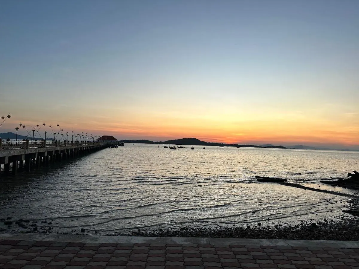 코란타 Deep House Sea View 아파트 0*,