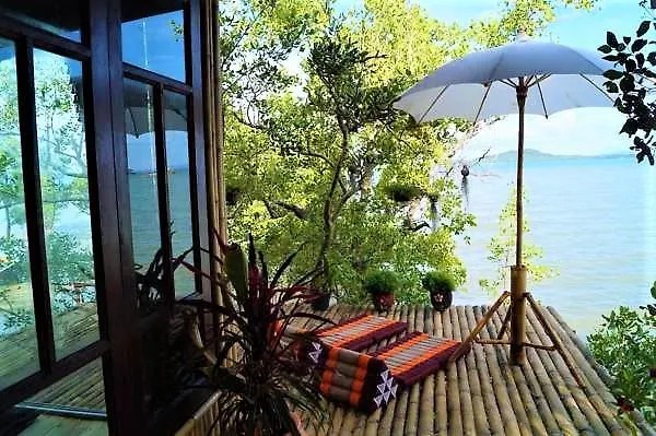 코란타 Deep House Sea View 아파트